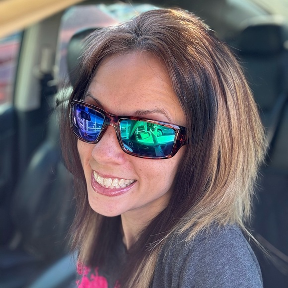 Meet your Posher, Raven - Picture 2 of 16